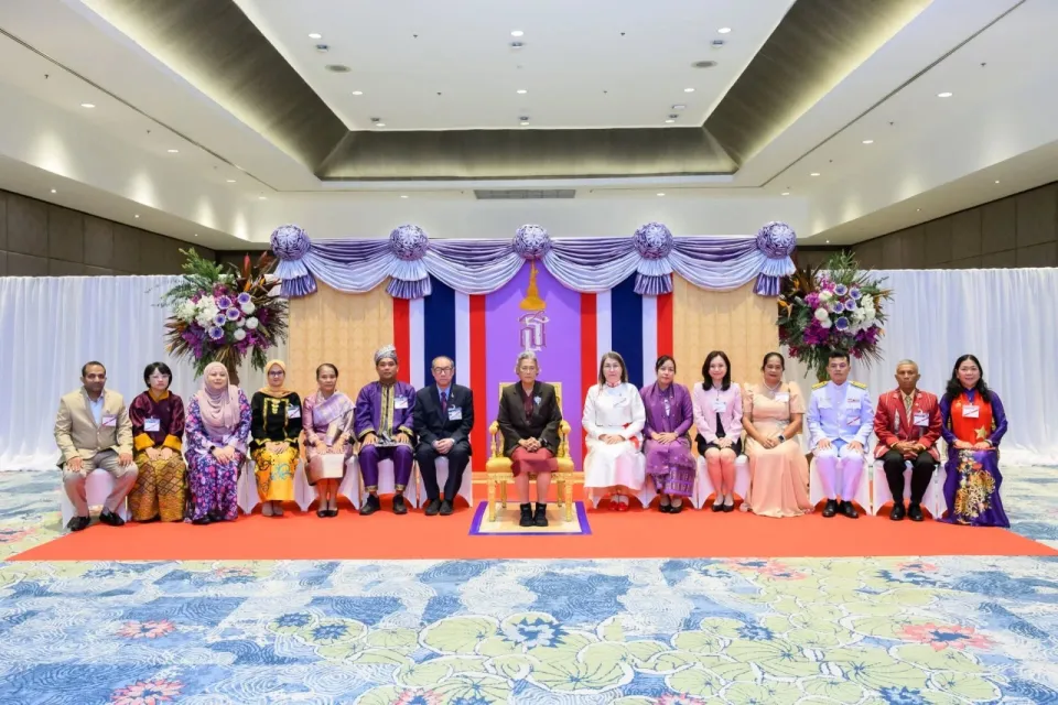 ภาพประกอบข่าว ศธจ.นม. ร่วมพิธีพระราชทานรางวัลสมเด็จเจ้าฟ้ามหาจักรี ครั้งที่ 6 ประจำปี 2568